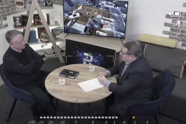 Рівненський радіоведучий розповів про інформаційні бульки та псевдодовіру телевізору