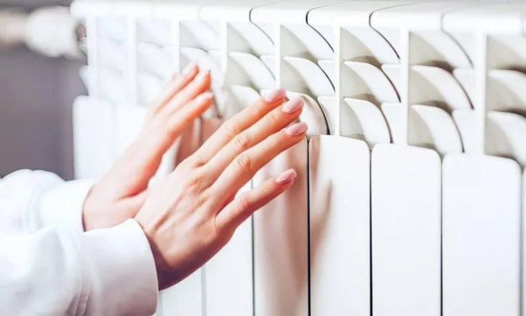 До Рівного прийшло похолодання: чи обігріваються медзаклади міста