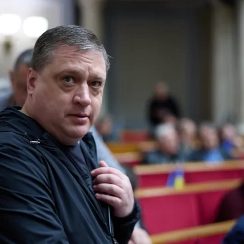 Роман Іванісов