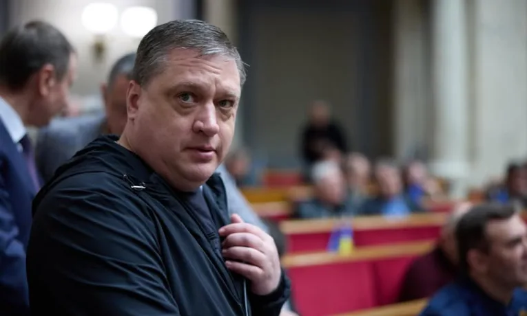 Роман Іванісов