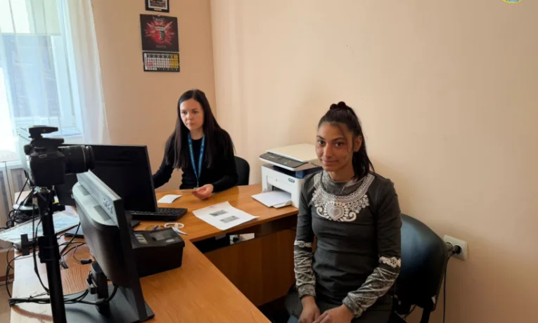 У Рівненській області нацменшинам роз’яснюють про важливість оформлення документів