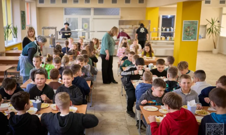 Шкільні їдальні Рівненщини продовжать оновлювати: на це виділять кошти з держбюджету