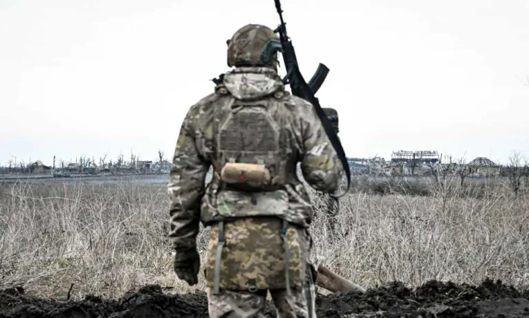 Майже пів мільйона гривень зібрала Рівненська обласна клінічна лікарня для ЗСУ