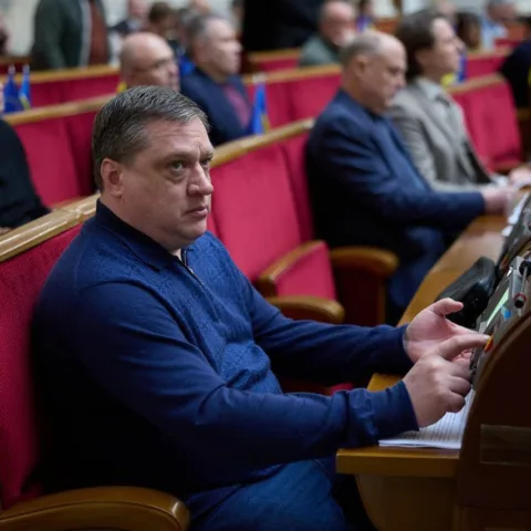 Парламент ухвалив документ щодо процедури поховання та утримання місць поховання українських героїв