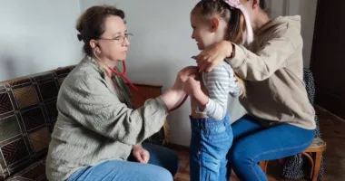 До Рівненських громад приїжджають мобільні медичні бригади