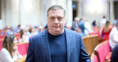 Роман Іванісов
