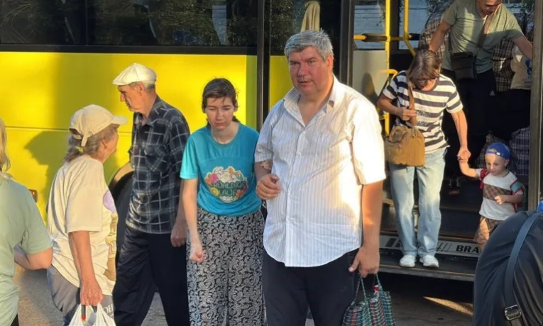 До Рівненщини прибули ще 20-теро евакуйованих жителів прифронтових територій: де їх розмістять