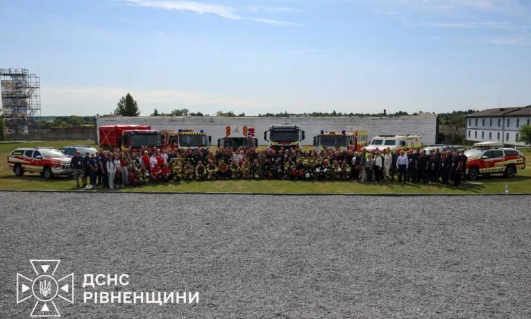 У Рівненській області відбулися міжнародні навчання добровільних пожежних команд