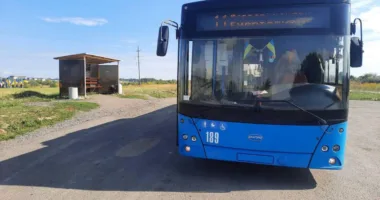 Для зручності пасажирів: у Рівному продовжили кінцеву зупинку одного з тролейбусних маршрутів