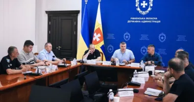 Вирішують, як забезпечити безпечний переїзд через залізничні колії у Рівненській області