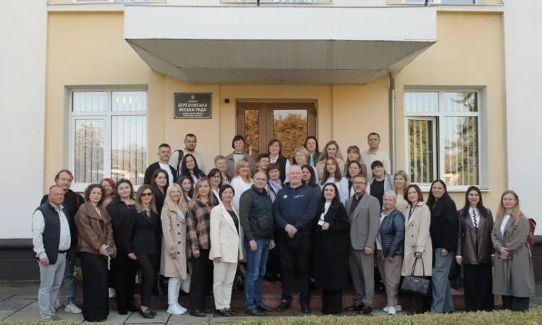 У фокусі – інтеграція сервісів ДРАЦС: у Рівненських ЦНАПах розширюють перелік послуг